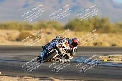 media/Nov-17-2024-CVMA (Sun) [[1fec520723]]/Race 18-Supersport Middleweight/